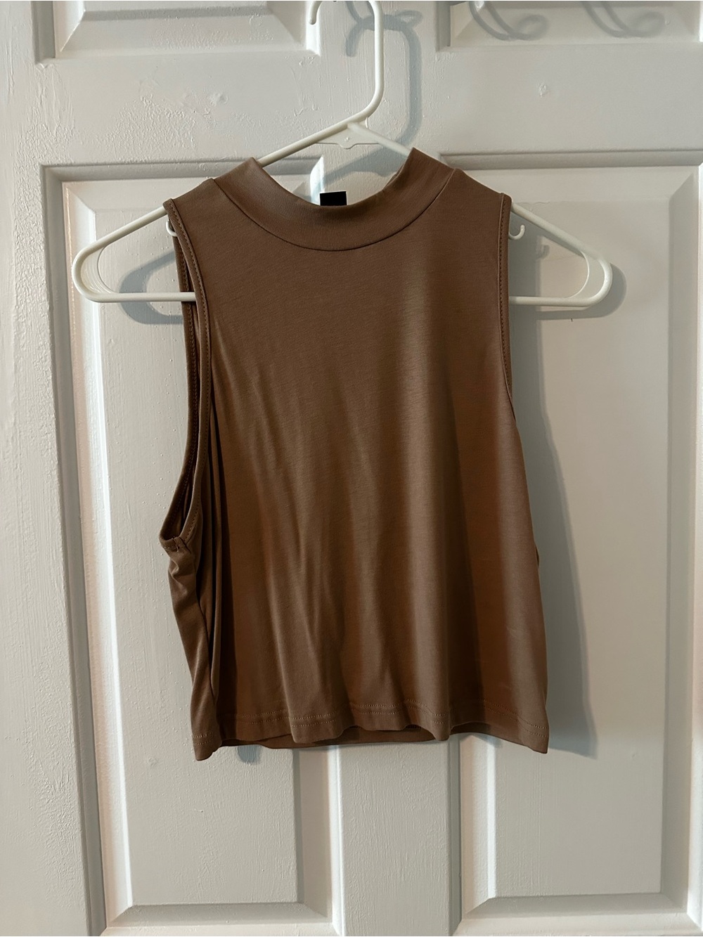 SHEIN Brown Mock Neck Sleeveless Tank